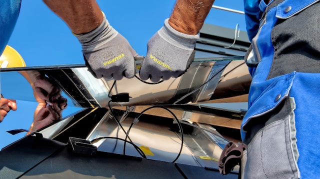 Elektrische installatie van zonnepanelen