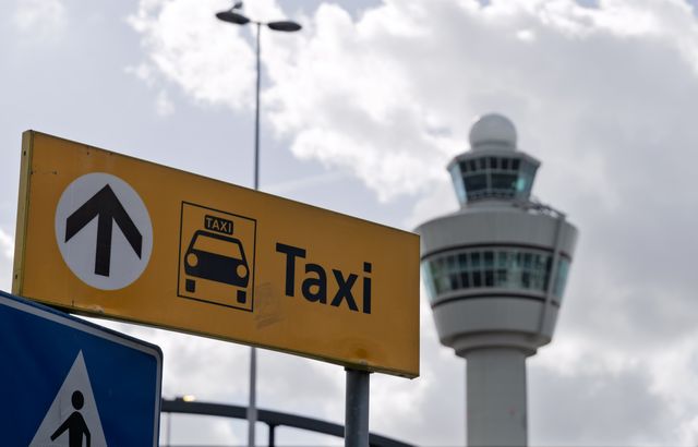 Schiphol bereiken vanuit Amsterdam met de taxi